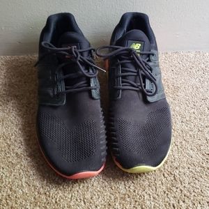 New Balance 247 10.5 Black Running Shoes men 10.5